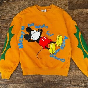Disney Parks Mickey & Co Asleep Flower and Garden Garden Yellow Sweatshirt XS